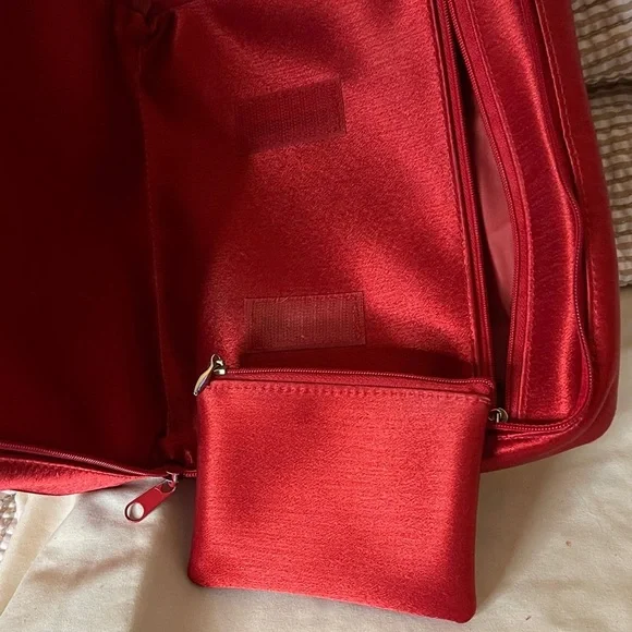 Yves Saint Laurent Parfums Red Cosmetic Bag YSL Bag - Picture 5 of 9